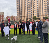 正在从题逛园会中充实交换展现两校正在科创教